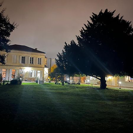 أمباريه إيه لاغراف Suite Privative Abella - Aile De Maison Bourgeoise المظهر الخارجي الصورة
